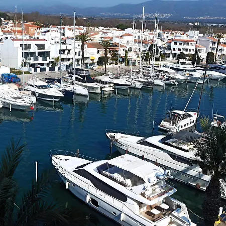 Vistas, Paz Y Armonia. Empuriabrava