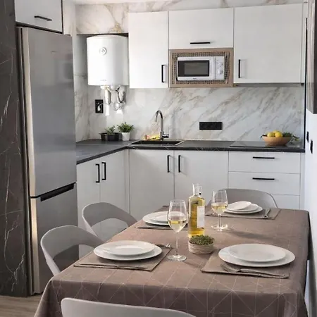 Apartment Modern With Canal Views In - Terrace & Wifi